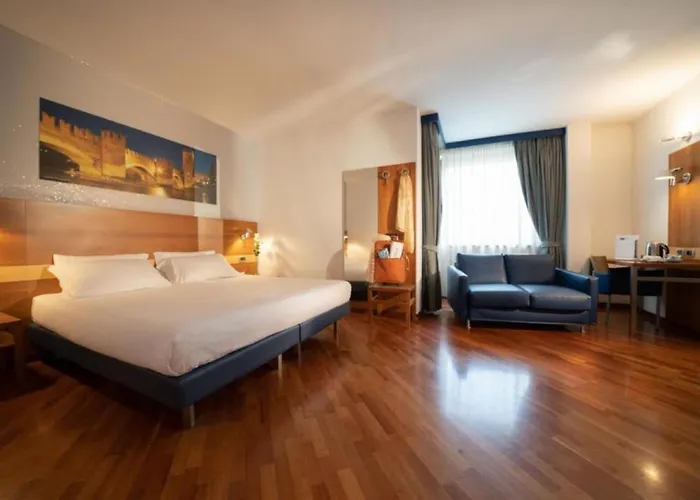 Hotell Western Fiera 4*